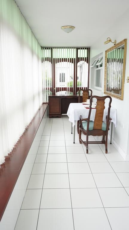Pennyburn B&B Лъндъндери Екстериор снимка
